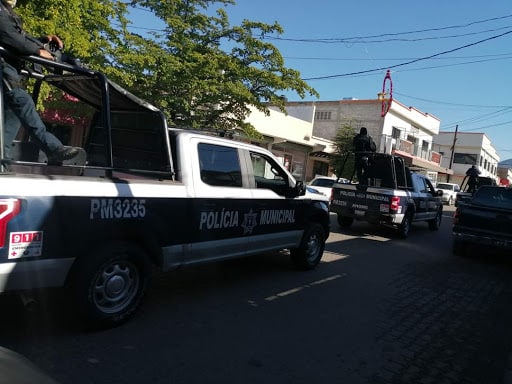policias