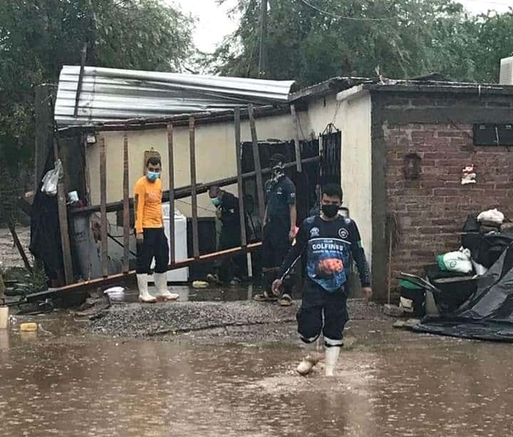 derrumban, Lluvias, techo