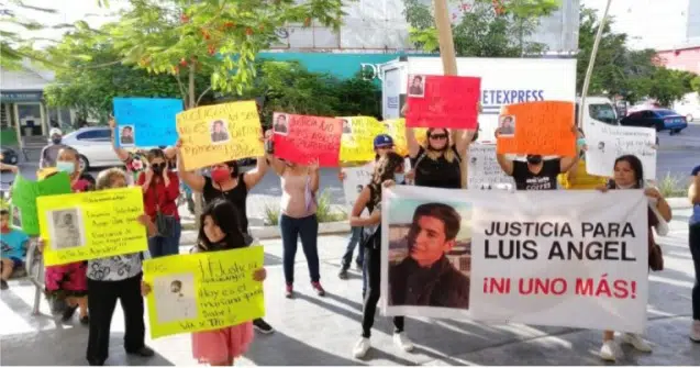 familiares, Manifestación, Menor, muerte