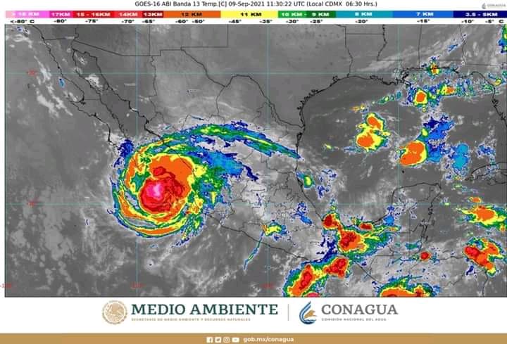 Huracan, Lluvias, Tormenta tropical