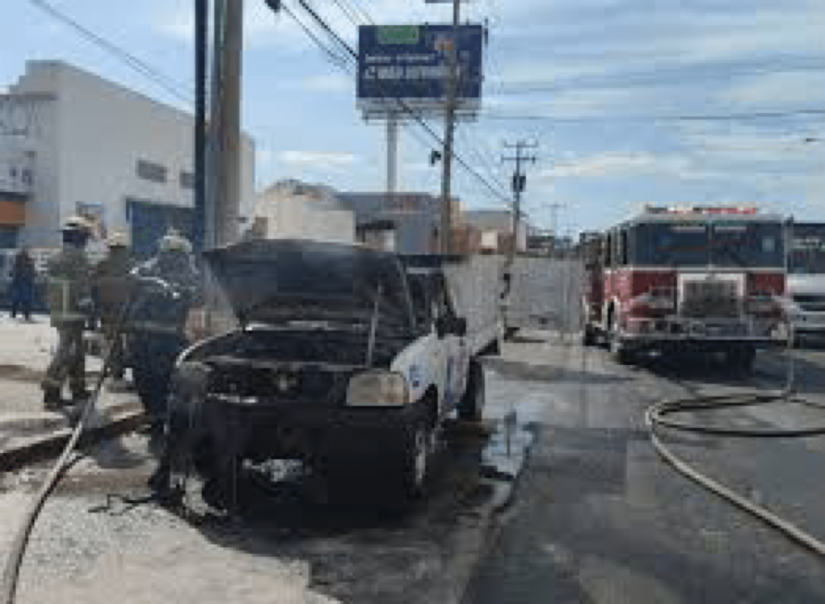 camioneta paquetería, incendio, Mazatlán