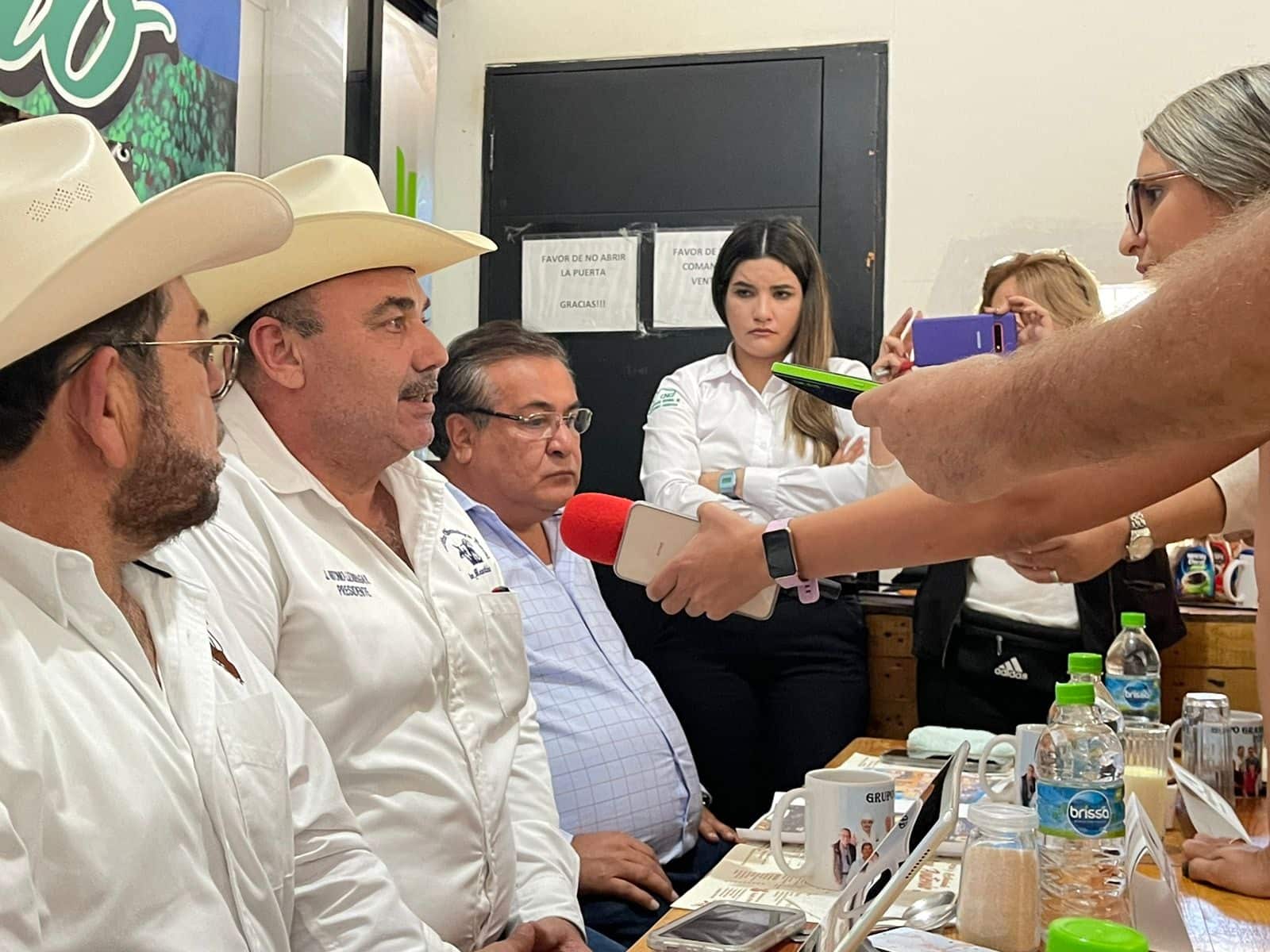 José Antonio Lizárraga Rivera, leche, Mazatlán