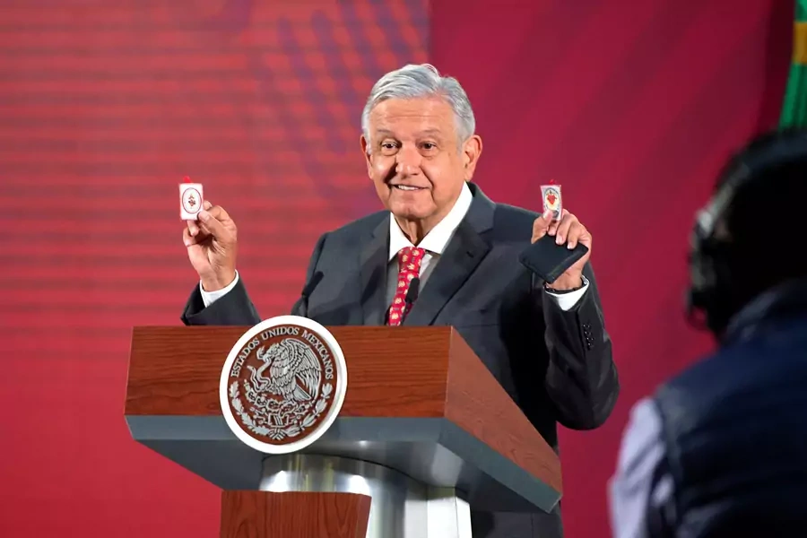 adulta mayor, amlo