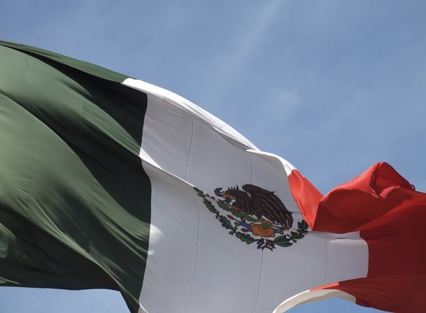 24 Febrero, bandera, México