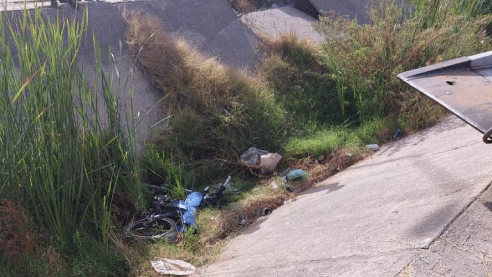 canal pluvial, Mazatlán, motociclista fallece, Santa Fe