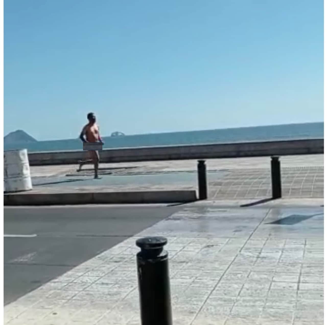 Hombre corre desnudo, Mazatlán