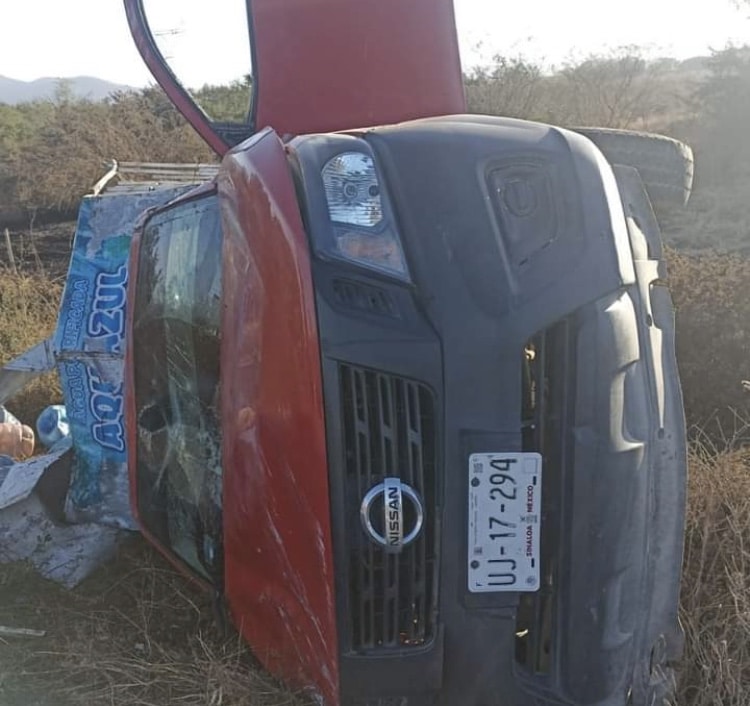 Mazatlán, villa unión, Volcadura