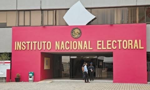 INE, México, plan B