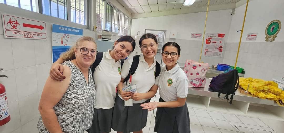 Adolescentes, camaron, Mazatlán, Proyecto, Rumania, Sinaloa