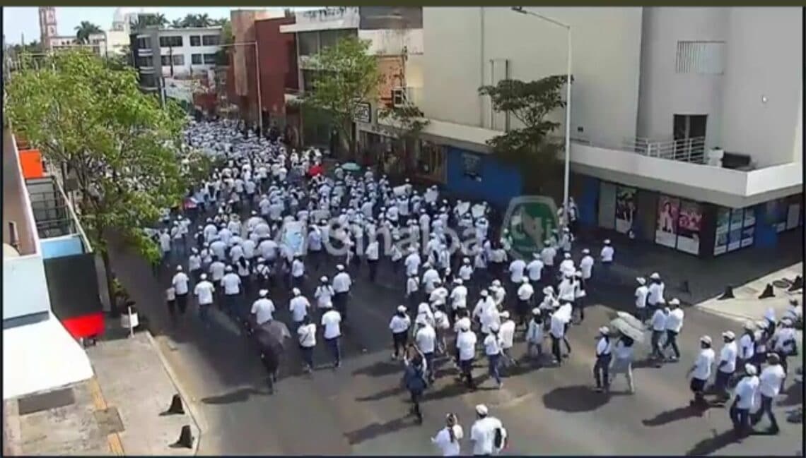 día del trabajo, Marcha, UAS