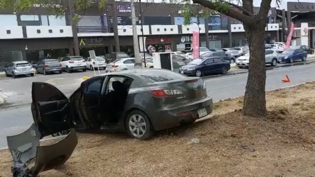 accidente, arbol, Mazatlán, Pareja