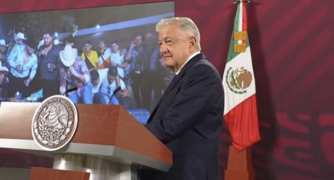 amlo, Grupo Firme