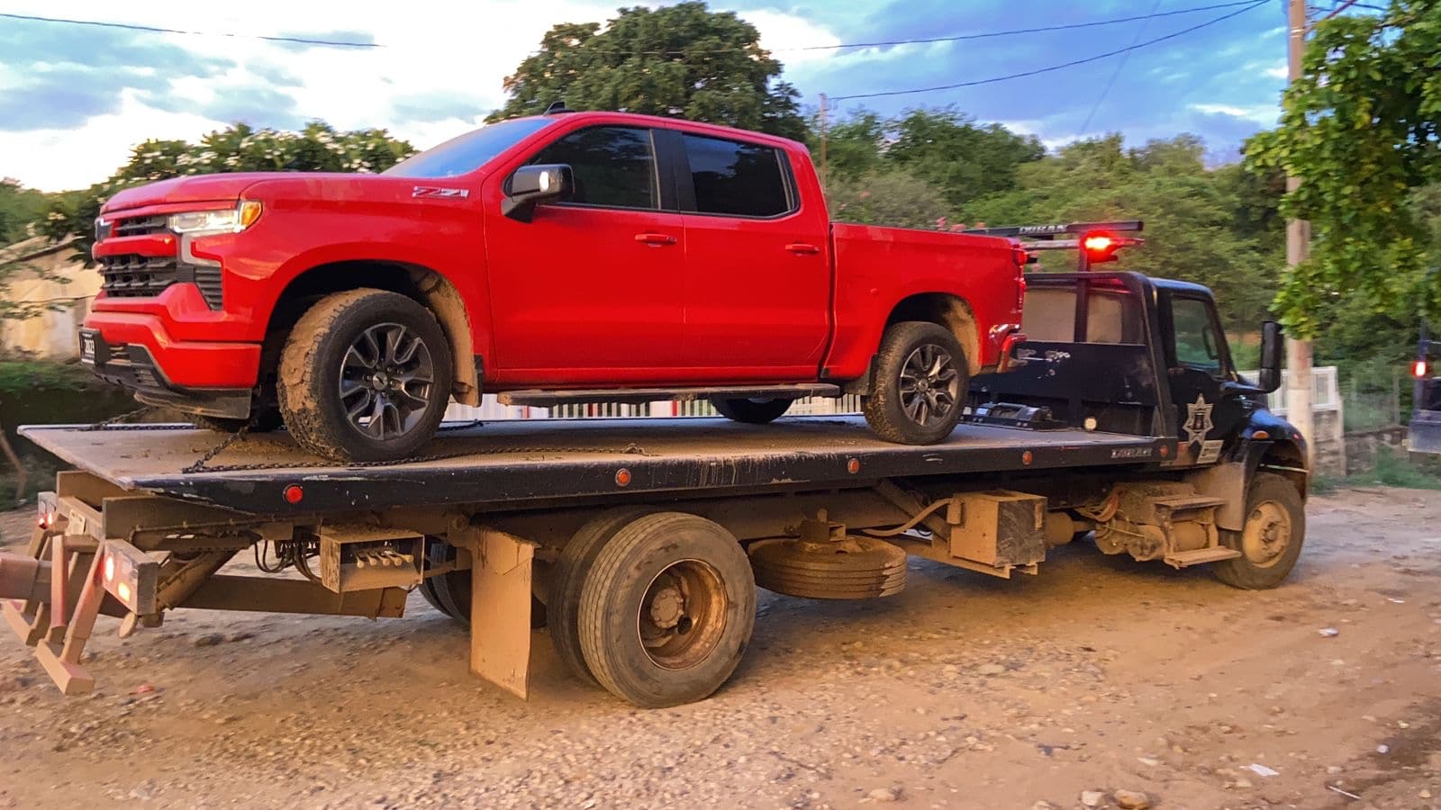 dos camionetas, Guamúchil