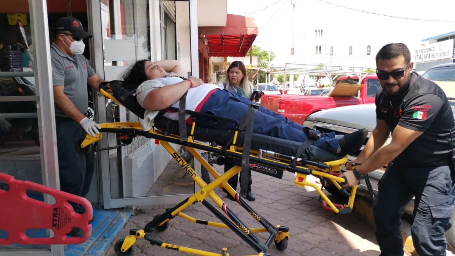 4 metros, caída, Los Mochis, mujer