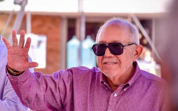 Azteca Lighting, químico Benítez