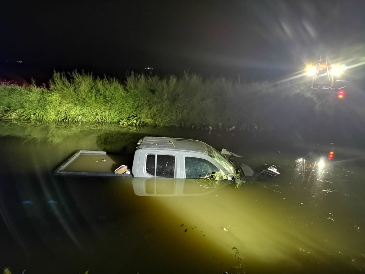 ahome, camioneta, canal