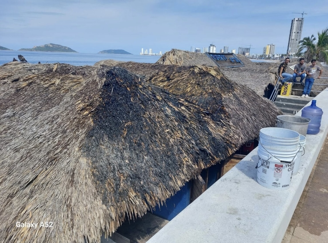 incendio, Mazatlán, palapa