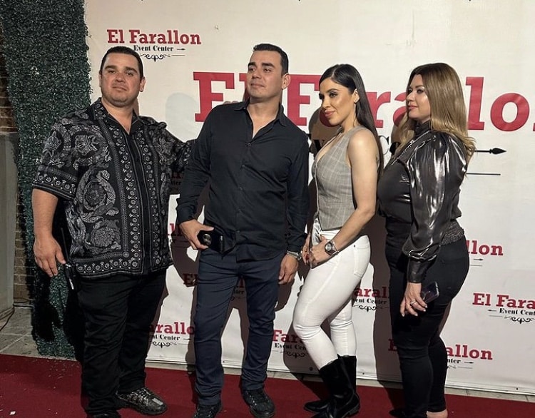 El Farallón, Emma Coronel, Los Ángeles