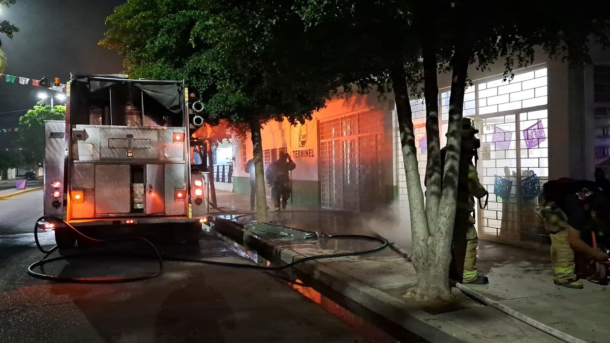 agroservicios, Guasave, incendio, oficinas