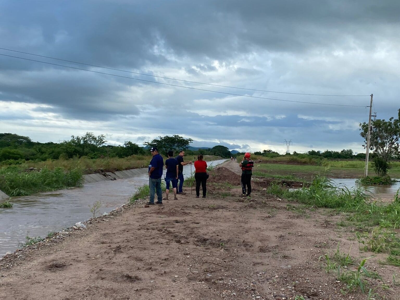 Hombre, Lluvias, Rescate, villa unión