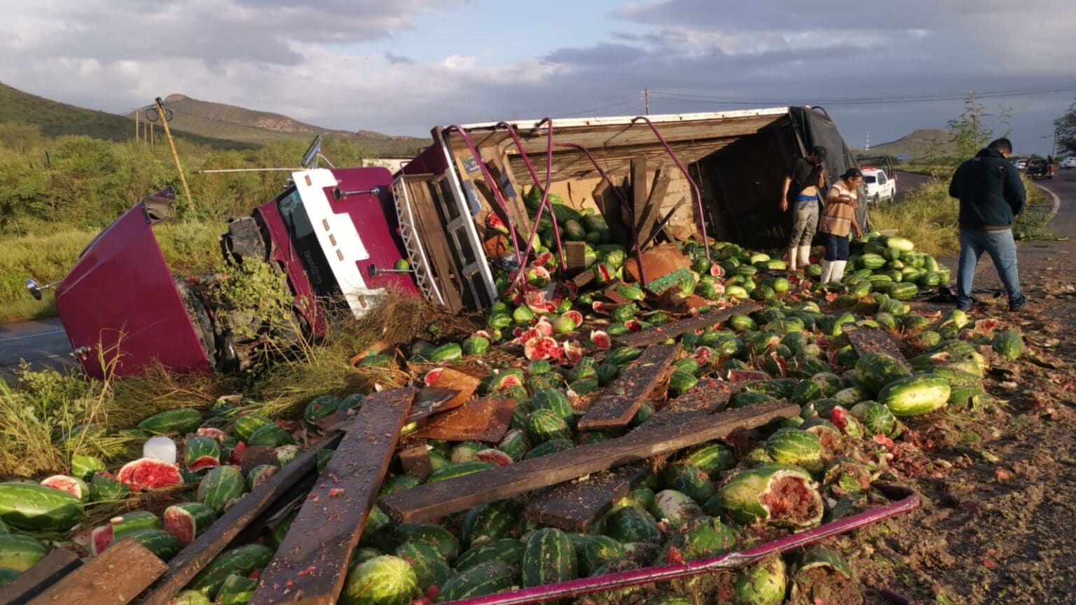 ahome, sandías, Tráiler, Volcadura