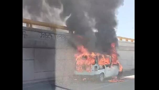 CAM ioneta, Culiacán, incendio
