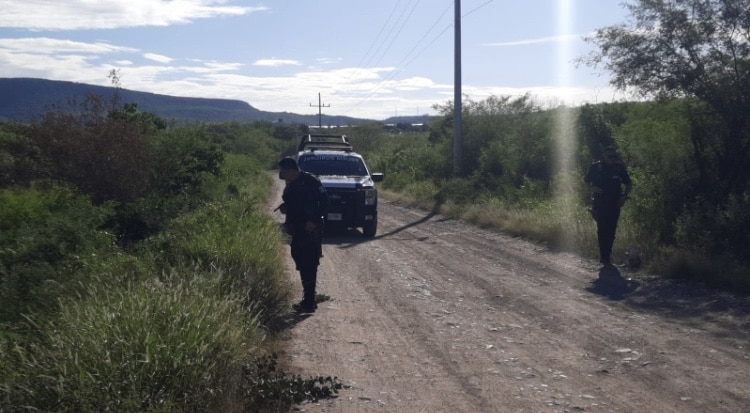 Culiacán, mujer, semienterrada