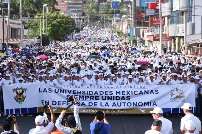 Jesús Madueña, Megamarcha, UAS