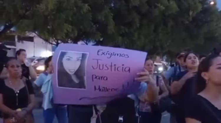 Marcha, Maylene, Mazatlán