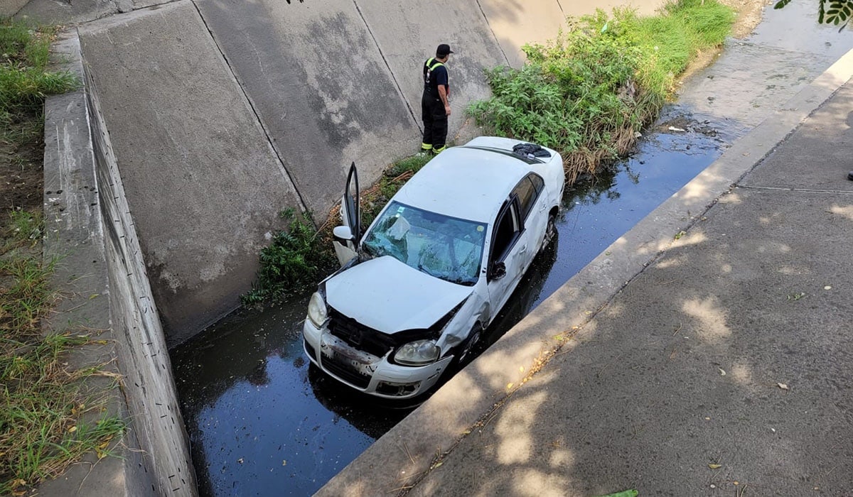 canal, Mazatlán, vehículo