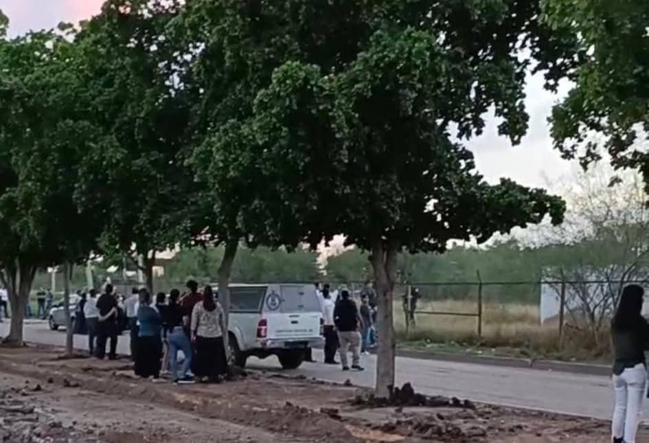 Bolero, Guamúchil, Tito Villa