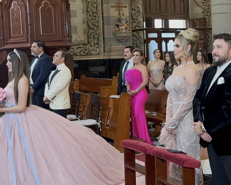 banda el recodo, Ivanna Lizárraga, XV años