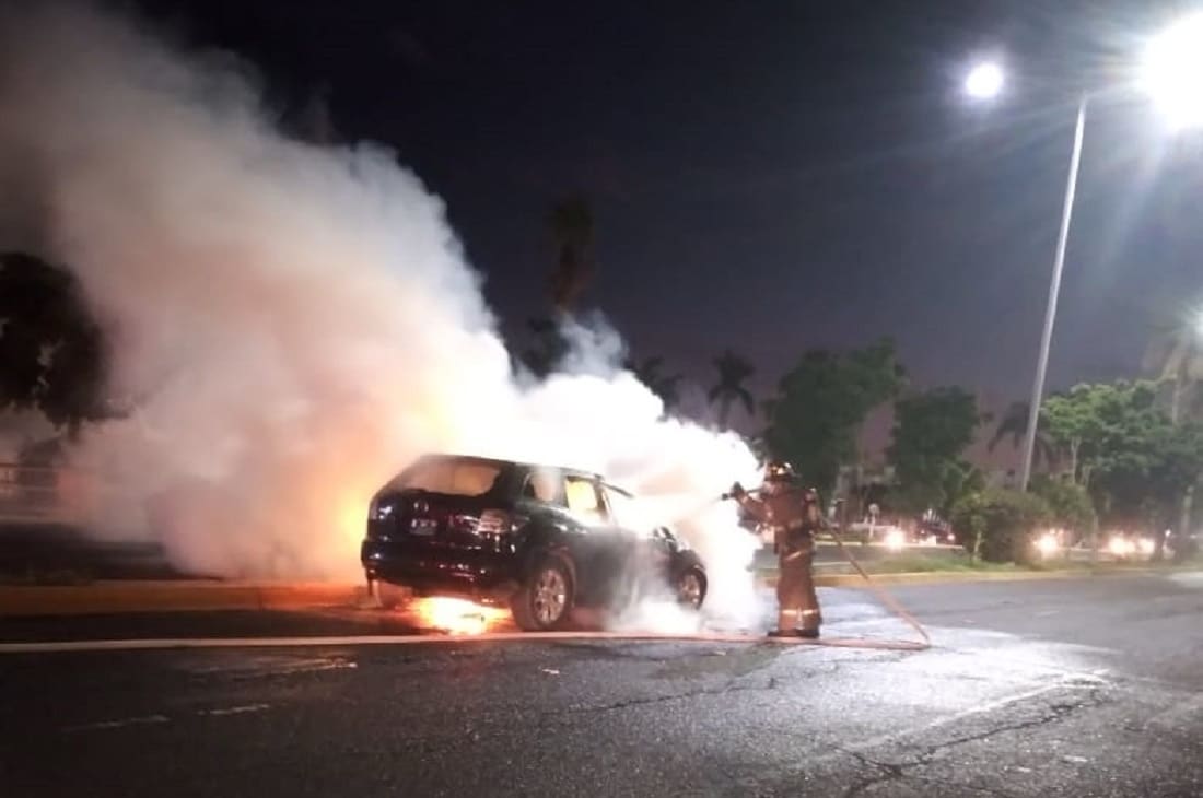 camioneta, incendio, Los Mochis