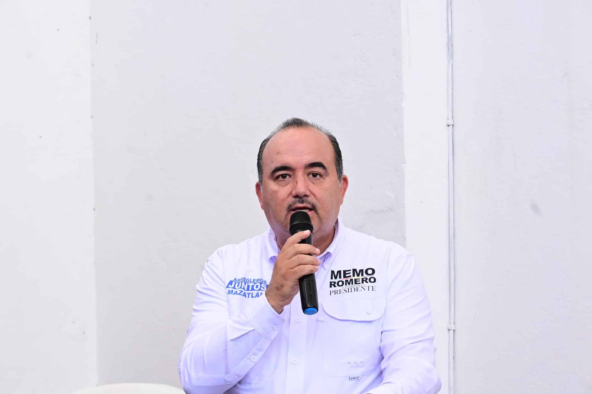 Mazatlán, Memo Romero