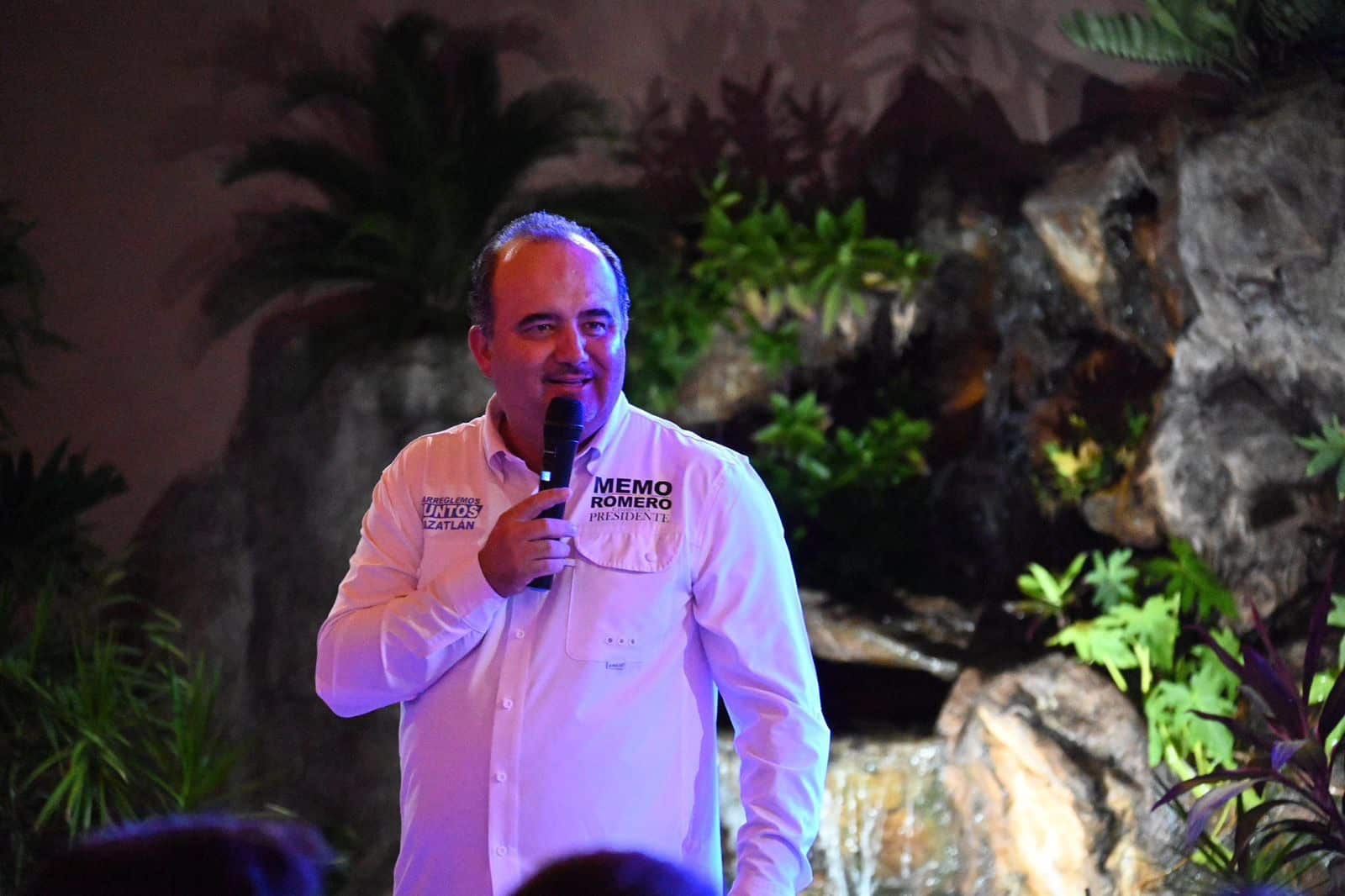 Mazatlán, Memo Romero