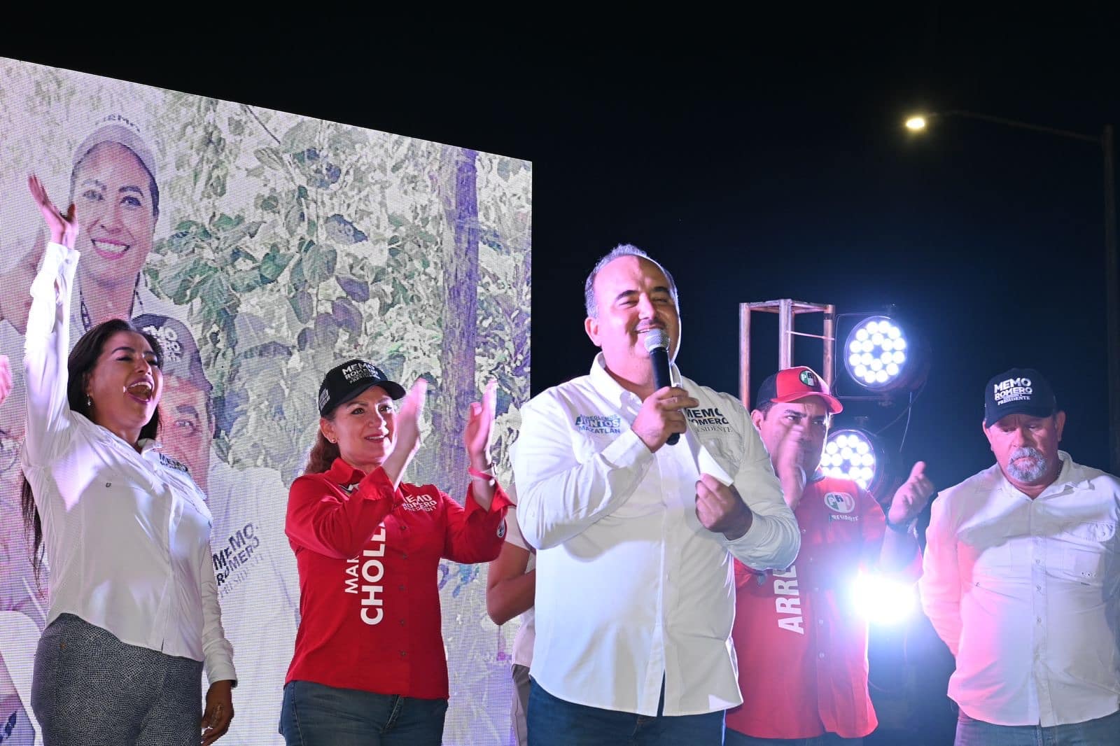 Mazatlán, Memo Romero