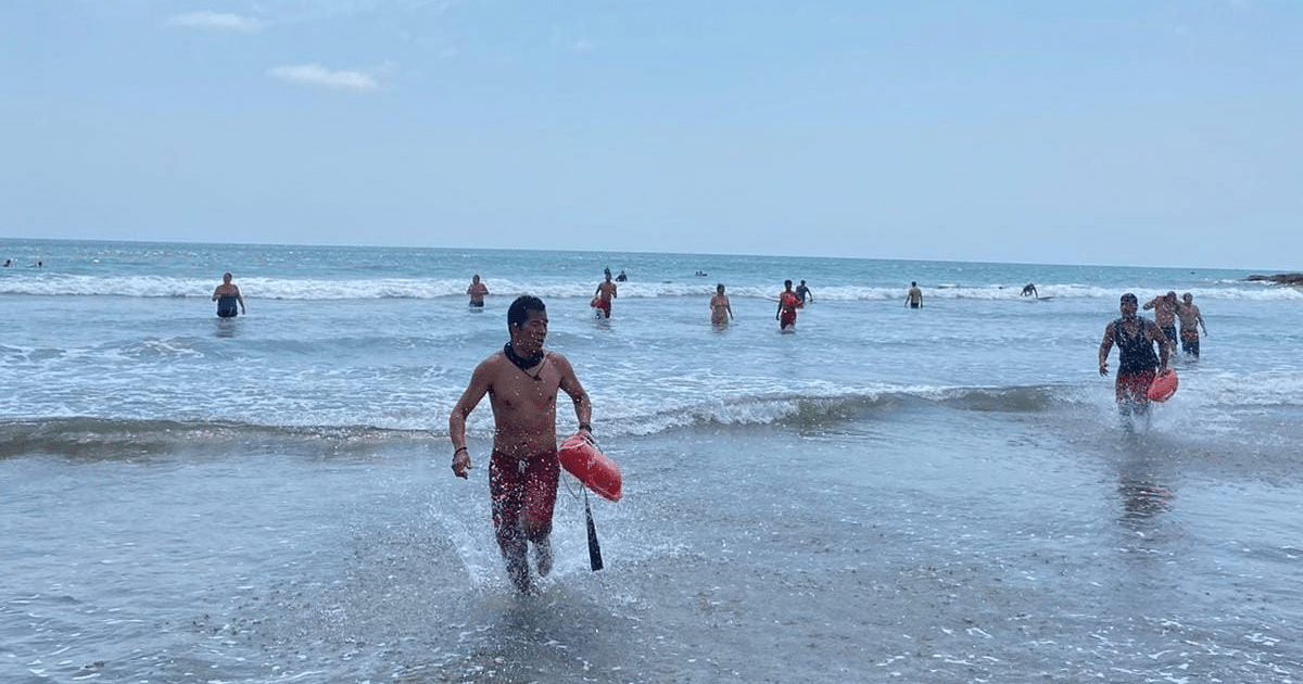 Mazatlán, salvavidas, turistas