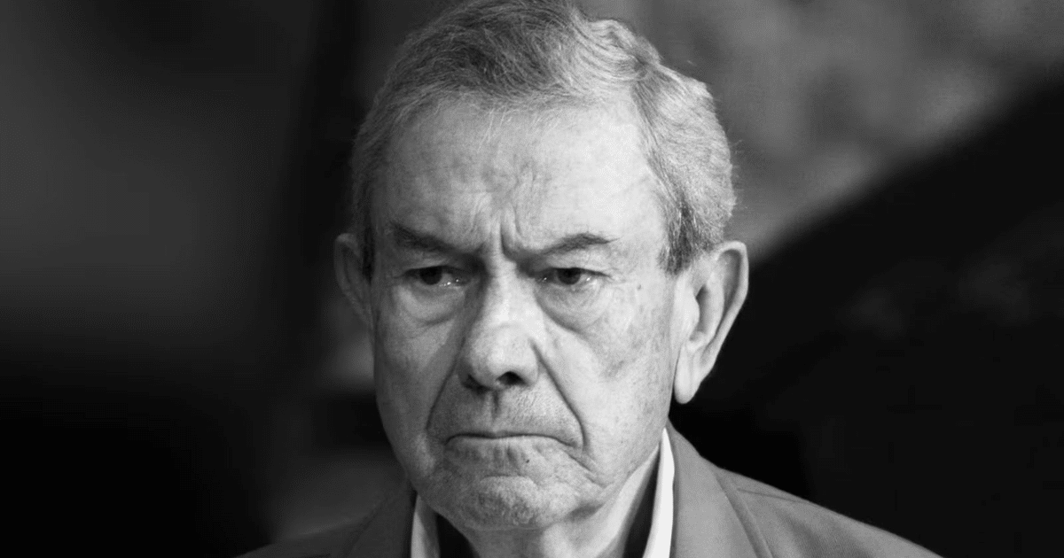 administración pública., Carlos Tello Macías, contribuciones literarias, economía mexicana, legado académico