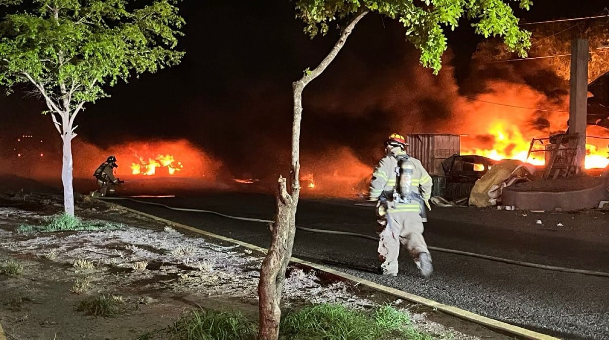 incendio, lanchas, Los Mochis, protección civil