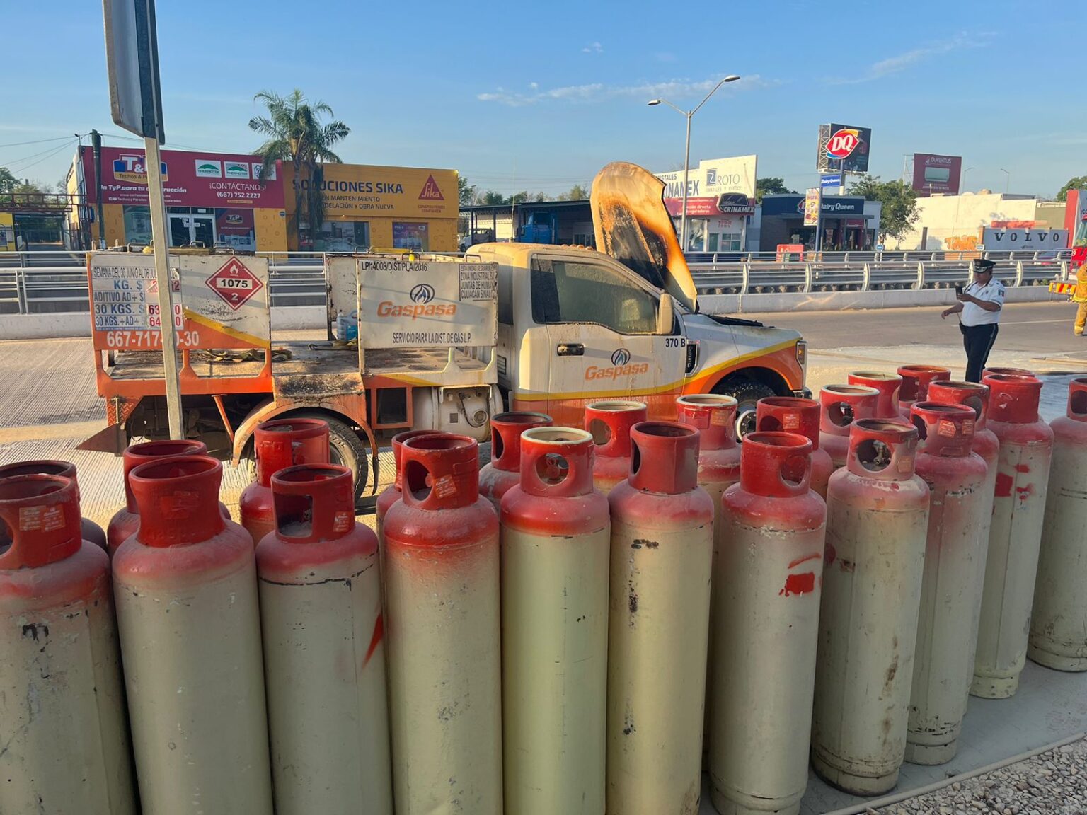 Camioneta gasera, Culiacán, gas