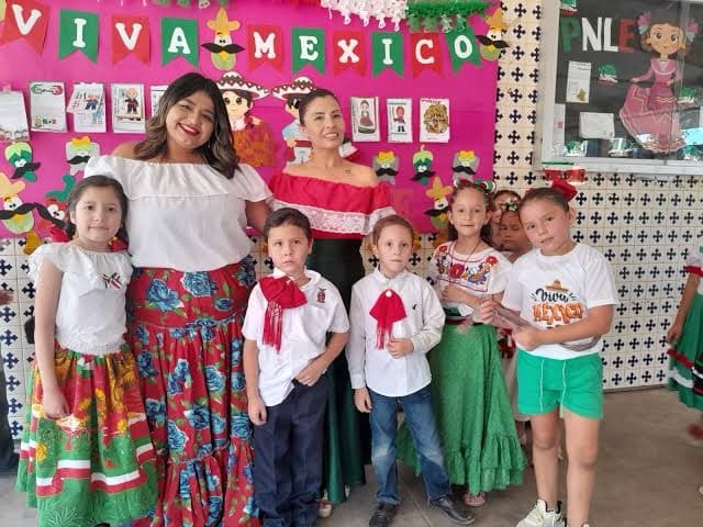 Escuelas, Grito Independencia, Sinaloa