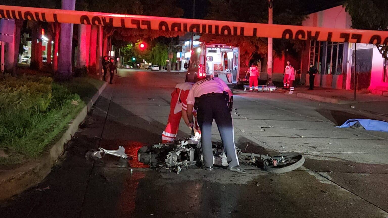 Culiacán, joven, motocicleta, muere accidente