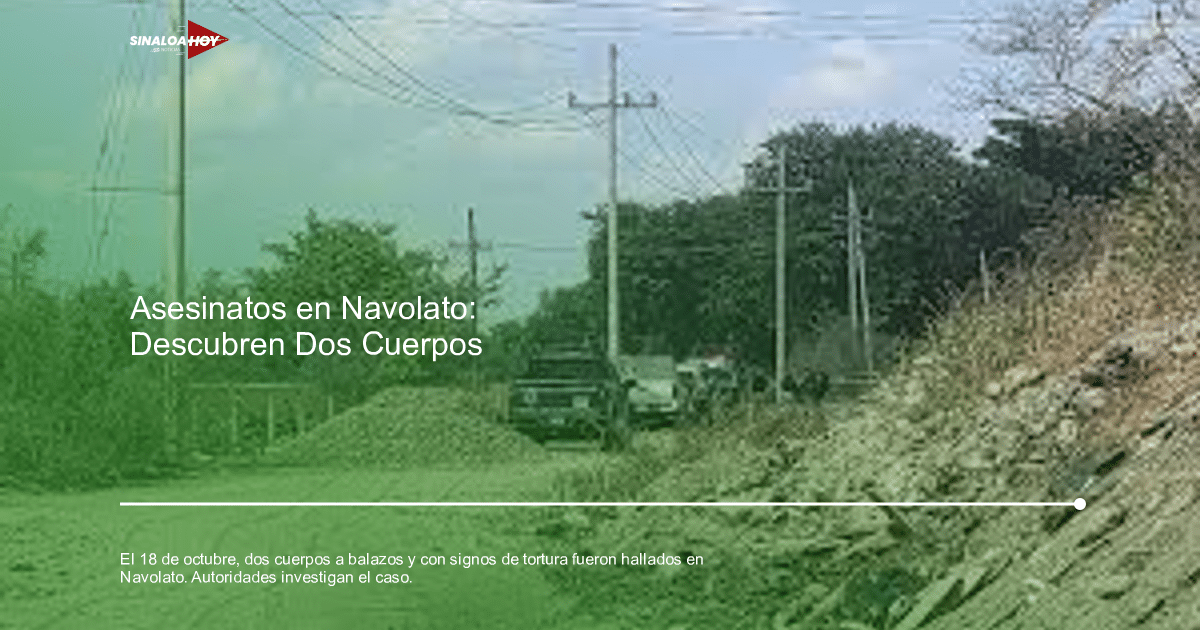 Camino de terracería en Navolato con vehículos, árboles y escombros.