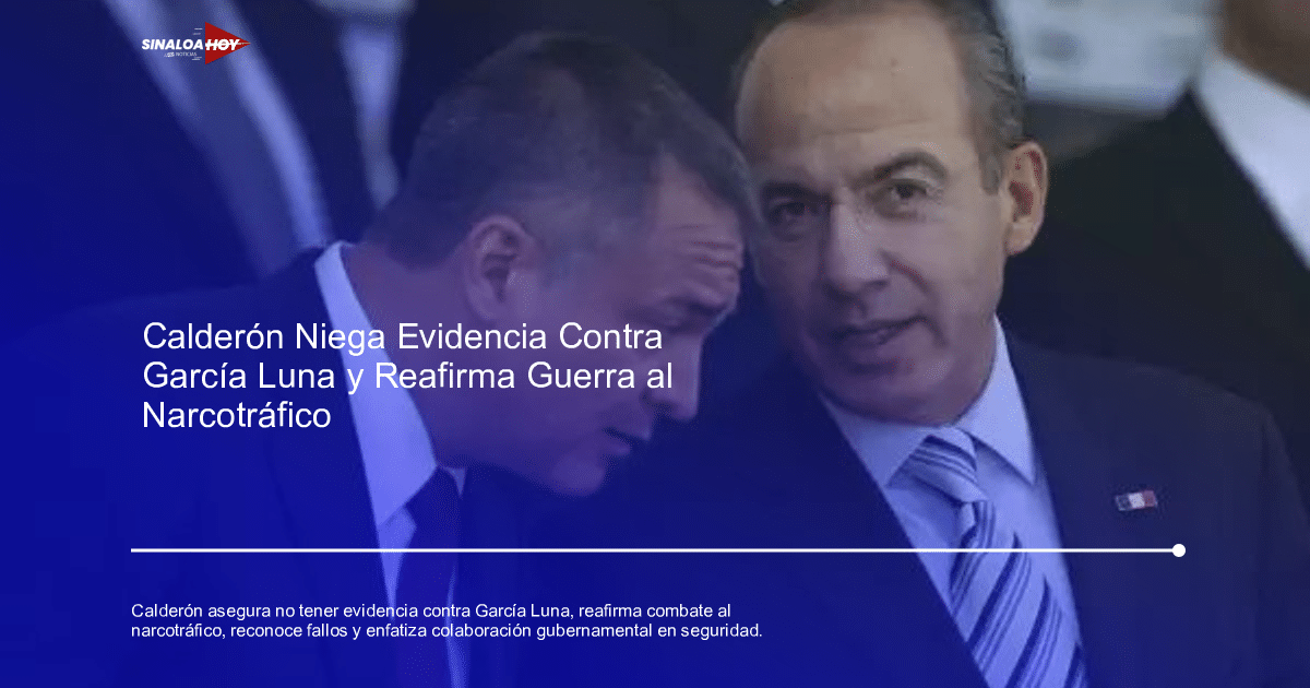 Dos hombres en un evento formal, uno de ellos podría ser Felipe Calderón discutiendo sobre Genaro García Luna.