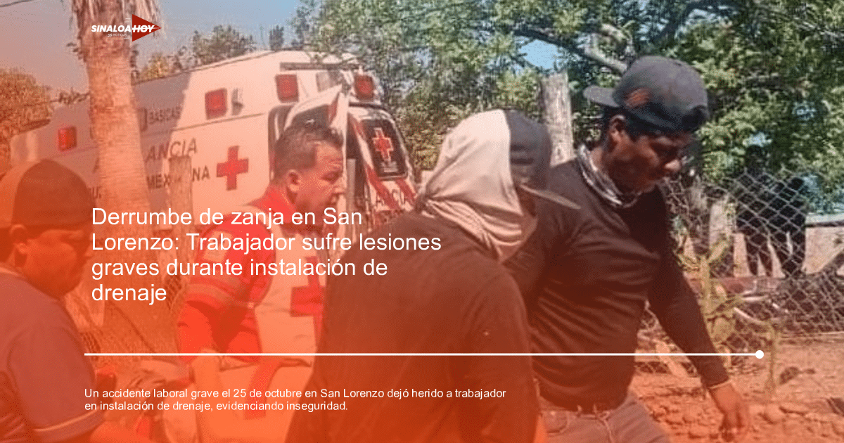 Equipo de la Cruz Roja Mexicana asistiendo a un trabajador herido en un accidente laboral en San Lorenzo, con una ambulancia en el fondo.
