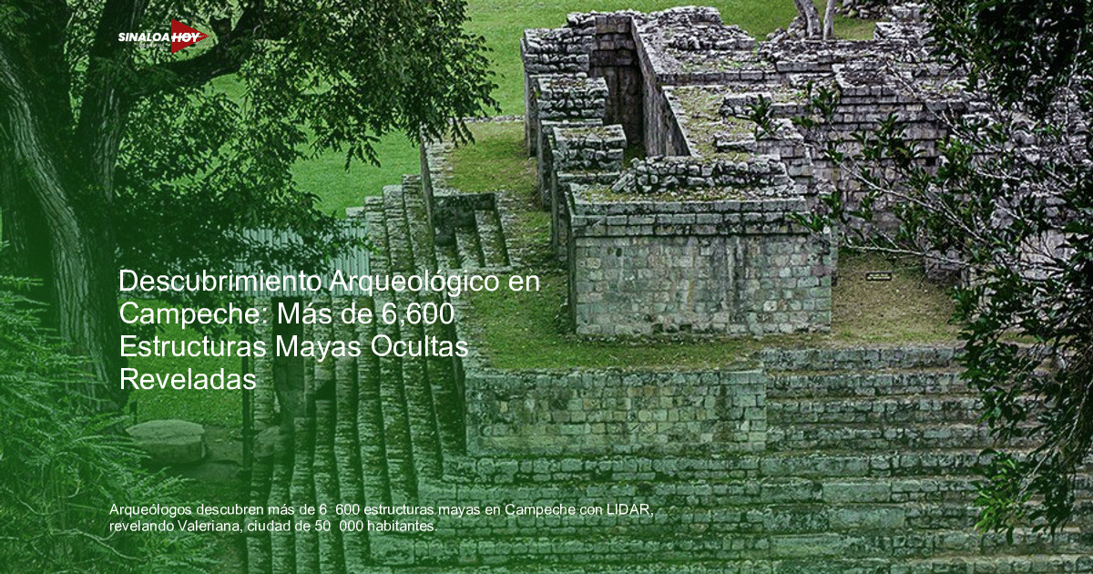 Ruinas mayas con escalones de piedra y vegetación en Campeche