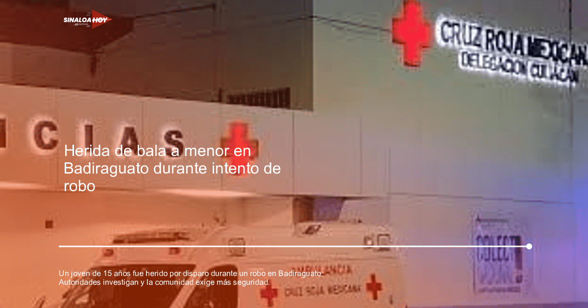 Edificio de la Cruz Roja Mexicana con ambulancia y letreros de emergencias