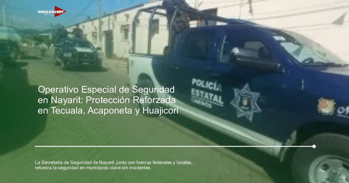 Camionetas de la Policía Estatal estacionadas en una calle de Nayarit durante un operativo de seguridad.