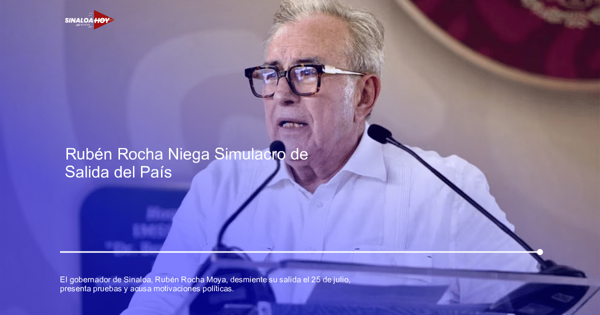 Gobernador Rubén Rocha Moya hablando en conferencia con gafas y micrófono