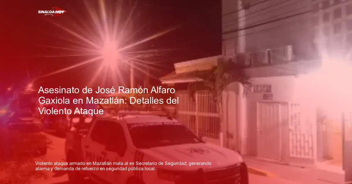Calle nocturna en Mazatlán con camioneta de policía y luces brillantes